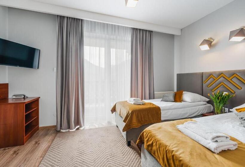 اتاق استاندارد با بالکن, Smile Pieniny