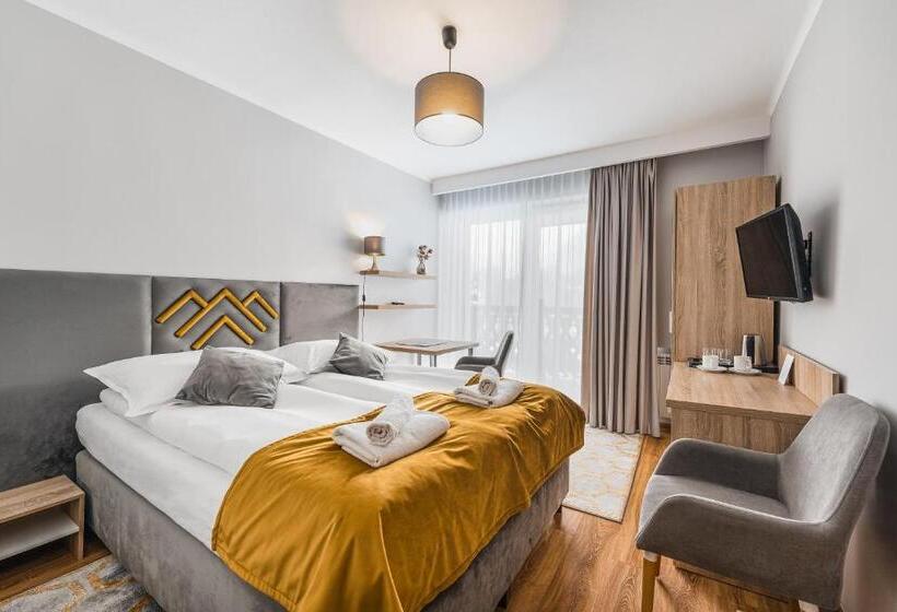 اتاق استاندارد با بالکن, Smile Pieniny