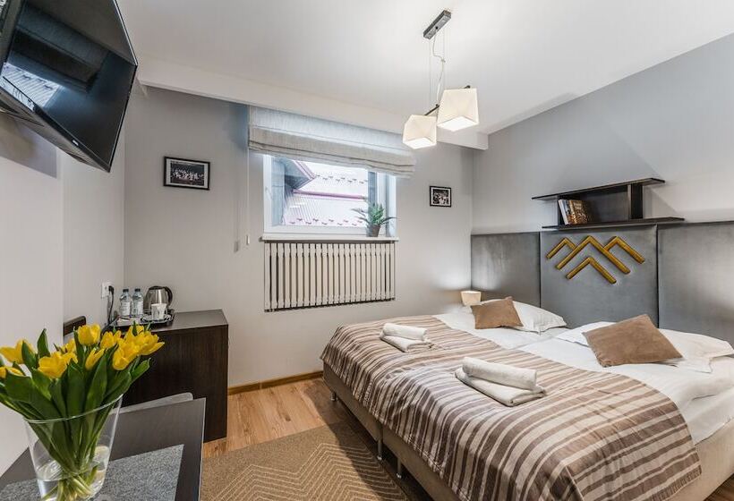 اتاق استاندارد, Smile Pieniny