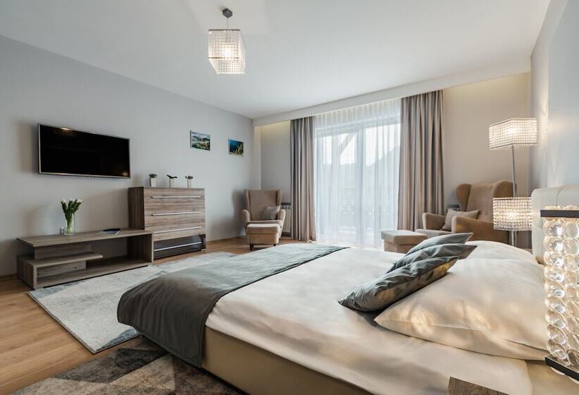 اتاق استاندارد با بالکن, Smile Pieniny