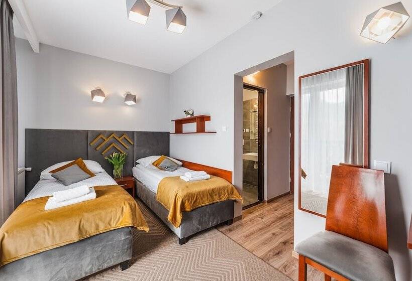 اتاق استاندارد با بالکن, Smile Pieniny