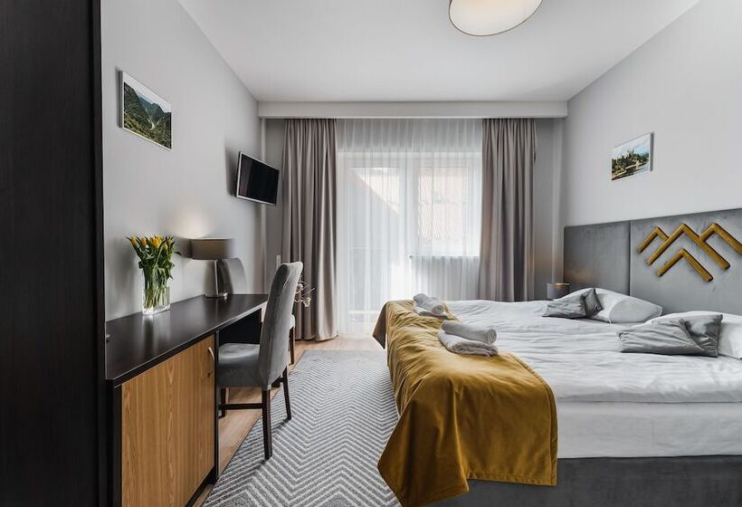 اتاق استاندارد با بالکن, Smile Pieniny