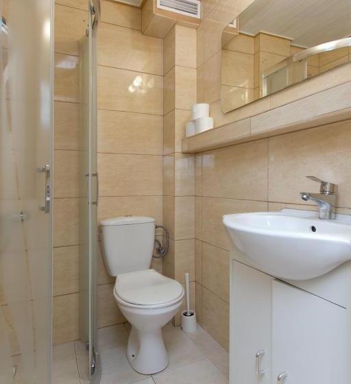 Четырехместный Номер Стандарт, Villa Linne