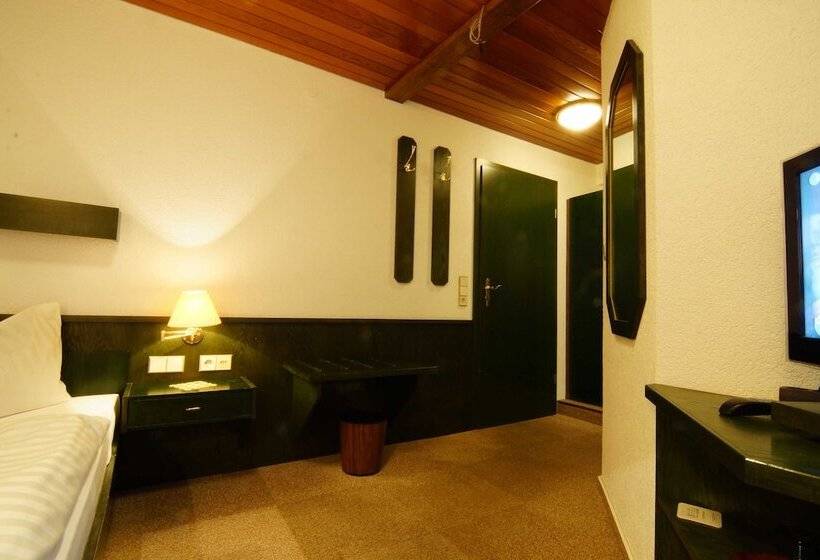 舒适型单人间, Zum Schiffchen