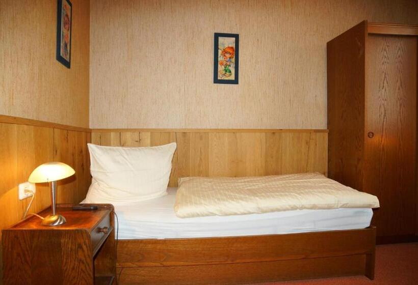 标准单人间, Zum Schiffchen