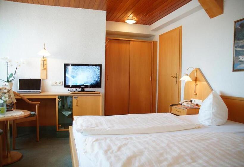 舒适型房间, Zum Schiffchen