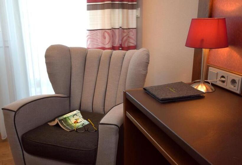 Номер Стандарт, Zum Waldnaabtal