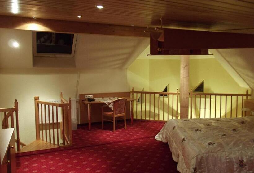 جناح مزود بجاكوزى, Landhotel Basler Hof