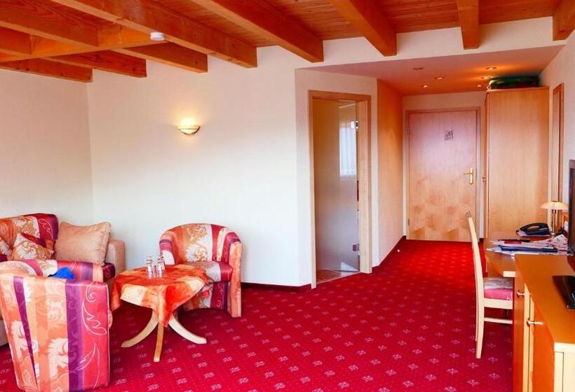 Люкс с гидромассажем, Landhotel Basler Hof
