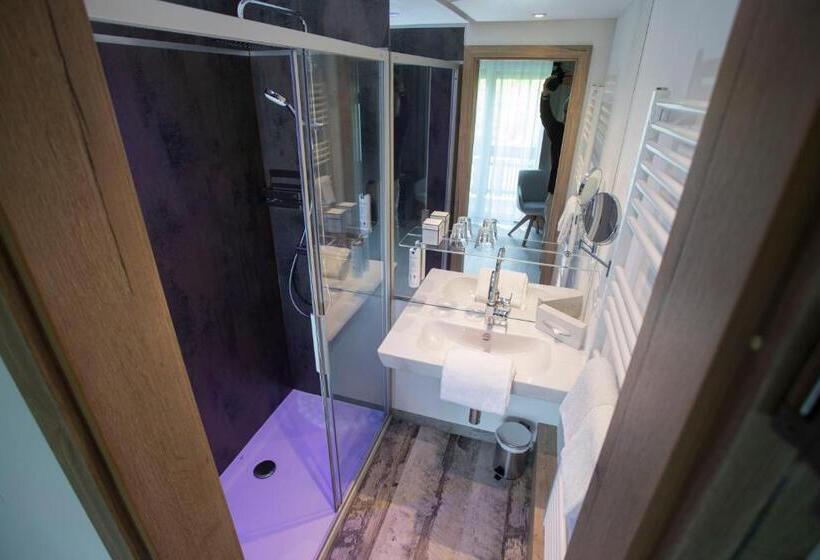 غرفة قياسية مزوَّدة بشُرفة, Landhotel Rosentaler Hof