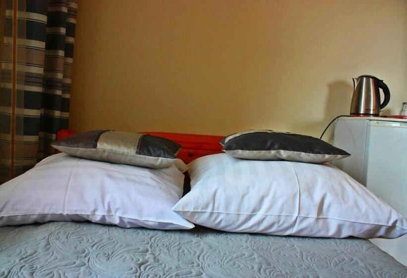 スタンダードルーム, Mister