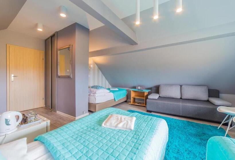 スタンダードトリプルルーム, Mister