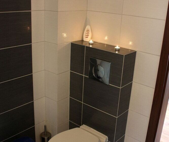 スタンダードシングルルーム, Mister