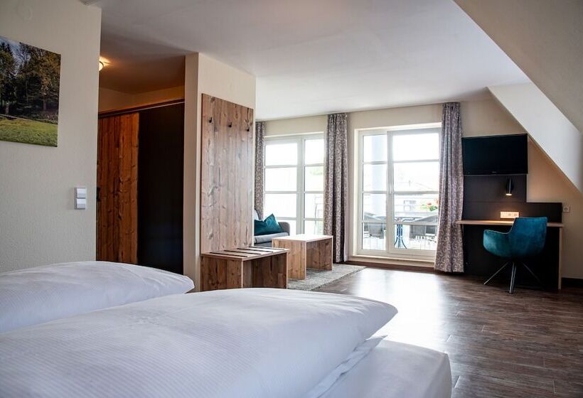 Номер Deluxe, & Restaurant Post