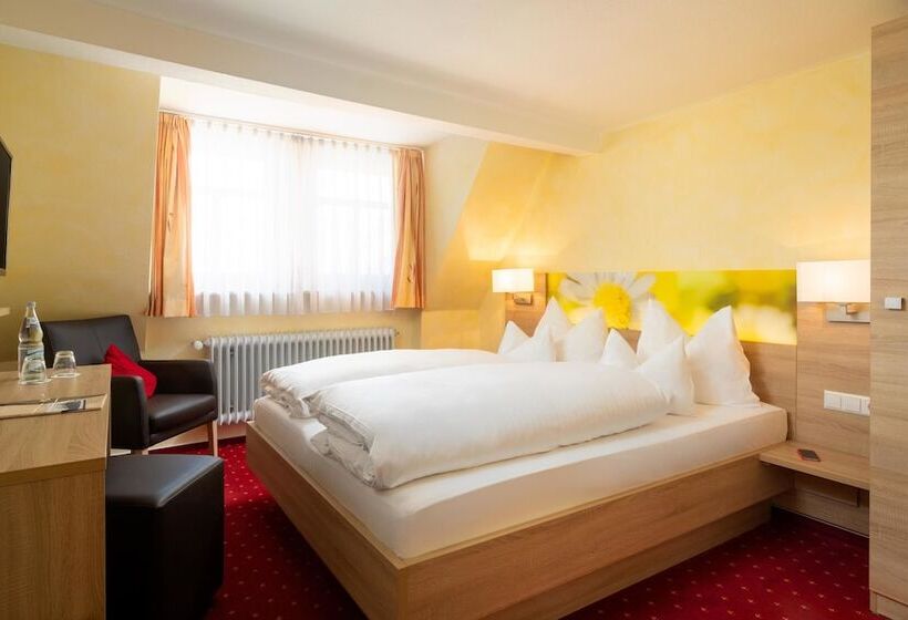 Номер Комфорт, & Restaurant Post