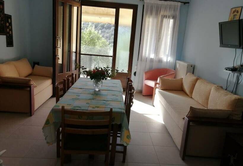 Семейные Апартаменты 3 Спальни, Elaionas Studios