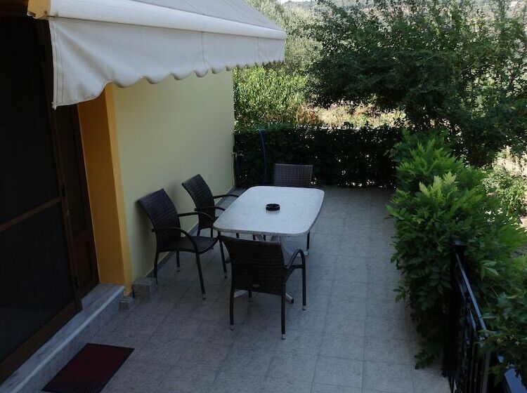 Семейные Апартаменты 3 Спальни, Elaionas Studios