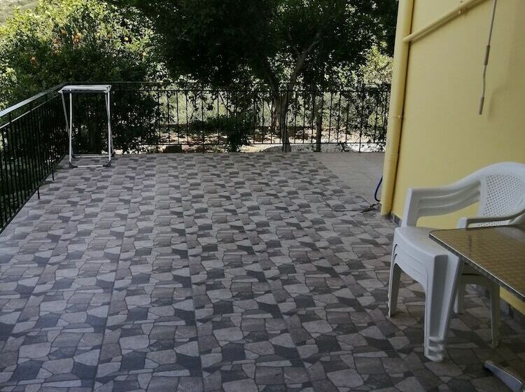 Семейные Апартаменты 3 Спальни, Elaionas Studios