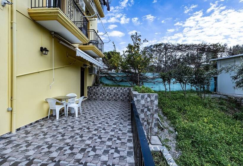 Семейные Апартаменты 3 Спальни, Elaionas Studios