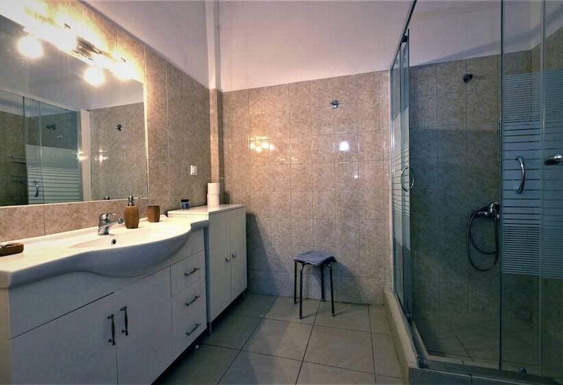 Семейные Апартаменты 3 Спальни, Elaionas Studios