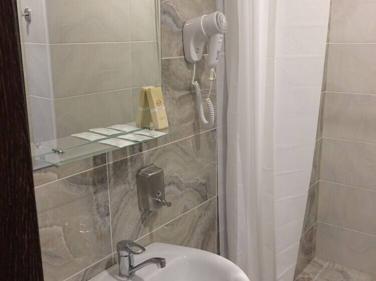 חדר סטנדרט, קומת קרקע, Family Stories