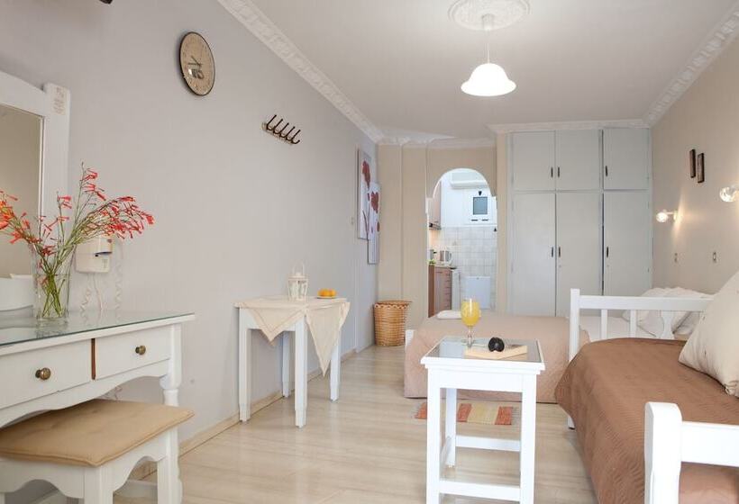 استودیوی استاندارد, Pension Holidays