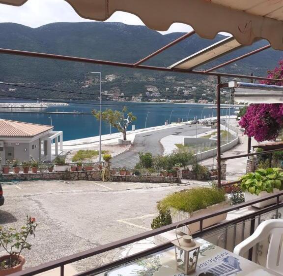 استودیوی استاندارد, Pension Holidays