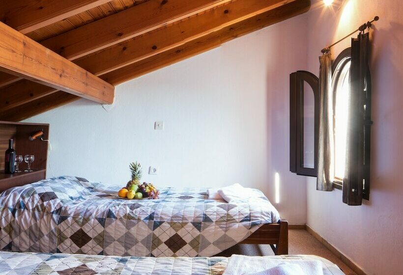 آپارتمان 2 خوابه با چشم‌انداز دریا, Villa Perris Studios