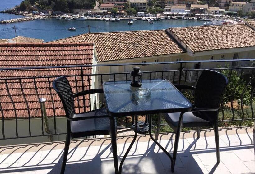 آپارتمان 2 خوابه با چشم‌انداز دریا, Villa Perris Studios