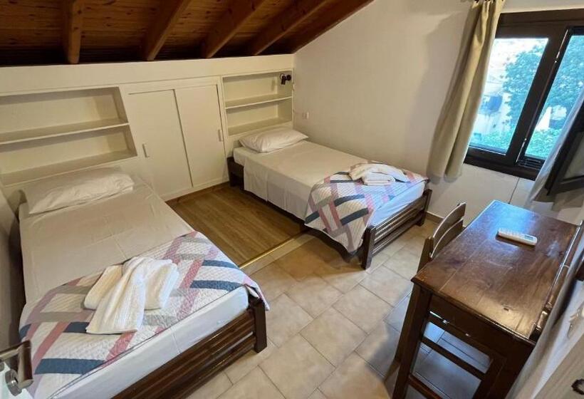شقة غرفتين مطلة على البحر, Villa Perris Studios