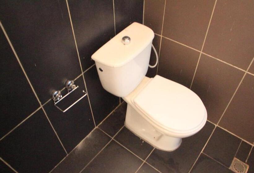 标准工作室, Ouaka