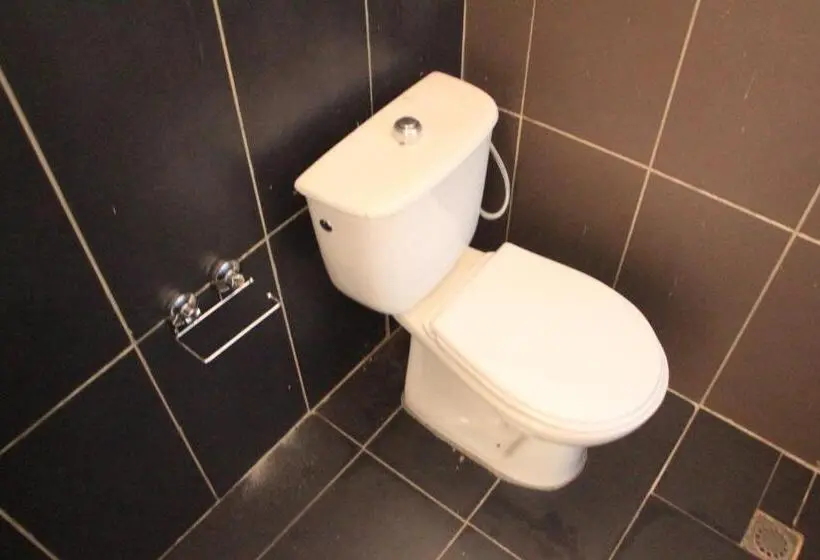 استودیوی استاندارد, Ouaka
