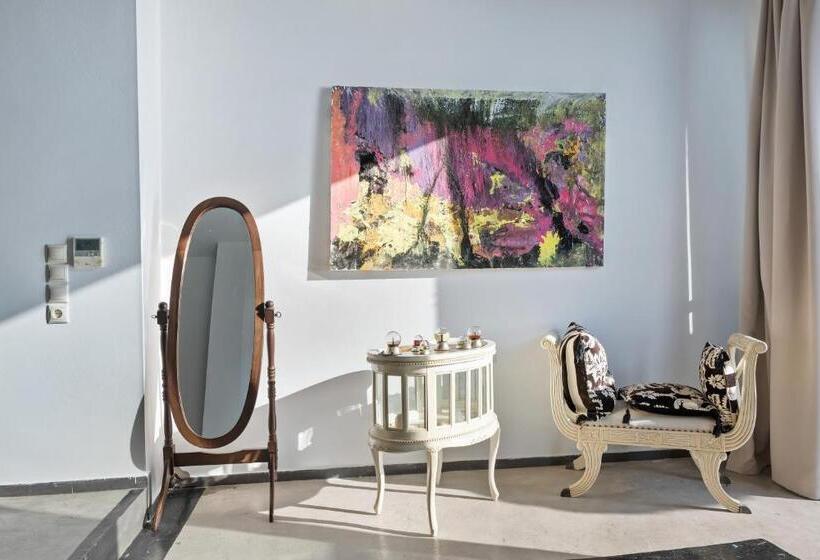 جناح عائلي, Serenity Boutique Suites