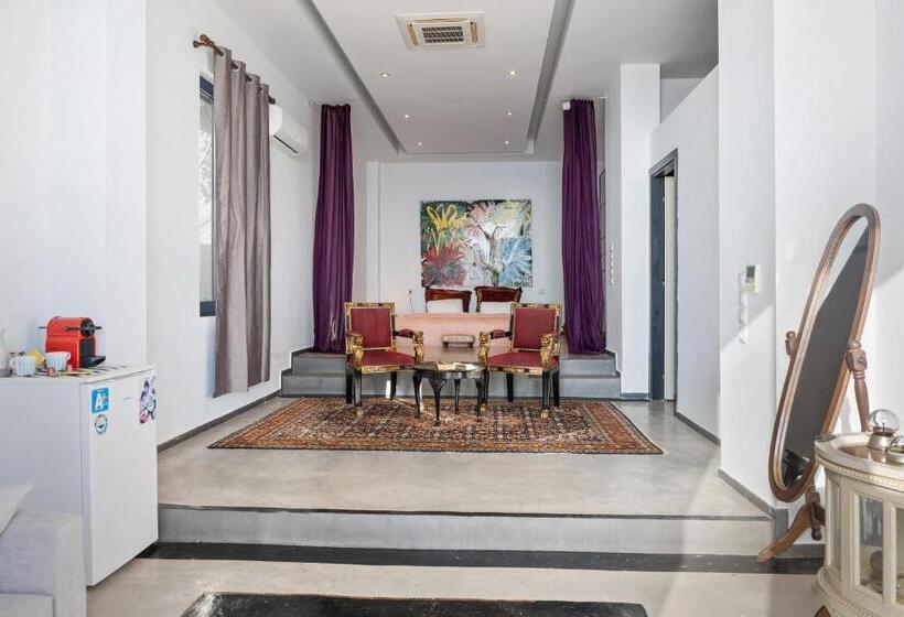 جناح عائلي, Serenity Boutique Suites