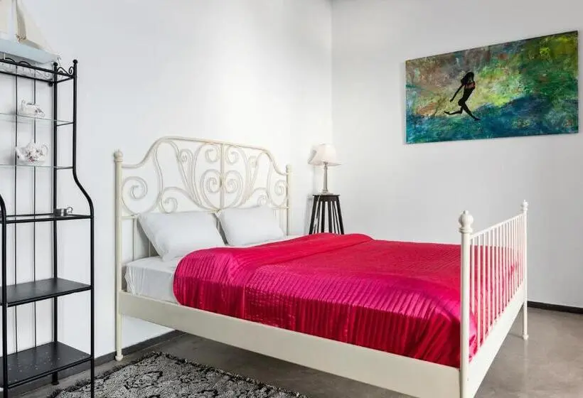 سوئیت خانواده 2 خوابه, Serenity Boutique Suites