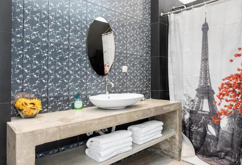 جناح عائلي, Serenity Boutique Suites