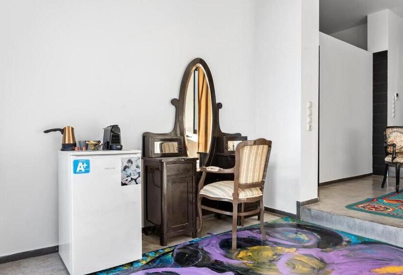 جناح عائلي, Serenity Boutique Suites