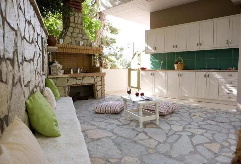 Standard Room with Balcony, Isalos