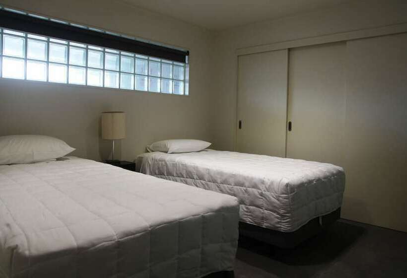 דירת שני חדרים, Quayside Apartments