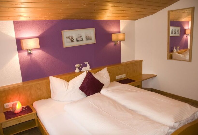 침실 4개 아파트, Haus Astoria