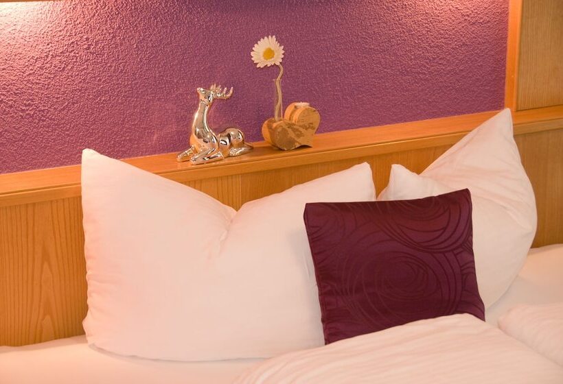 패밀리 룸, Haus Astoria