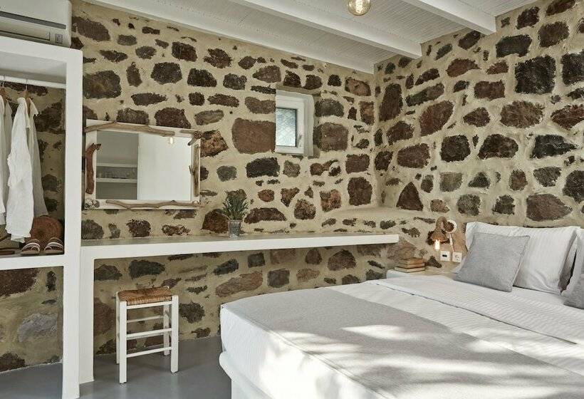 Estudio Estándar Vista Mar Lateral, Iliana Olive Branch