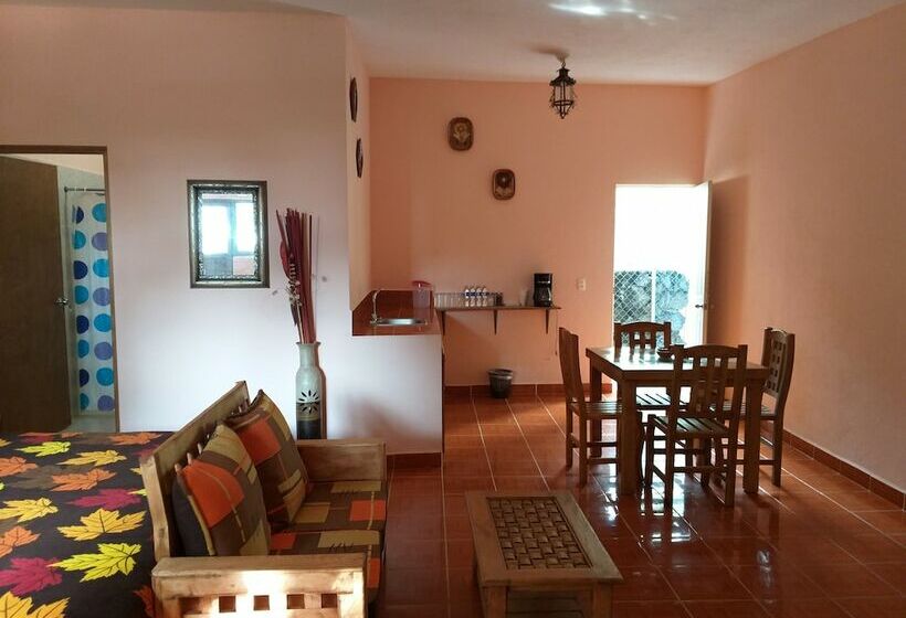 スーペリアスタジオ, Villa Monteli Suites