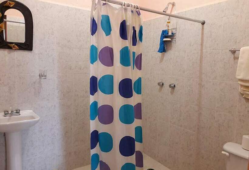 סטודיו סופריור, Villa Monteli Suites