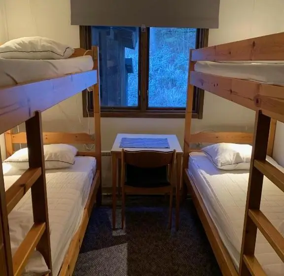 バスルーム共同エコノミー4人部屋, Försgården Fjällpensionat