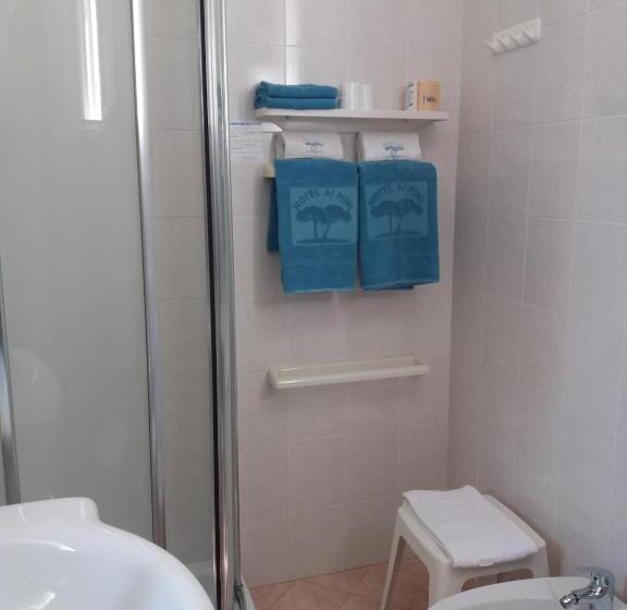 스탠다드 트리플 룸, Ai Pini