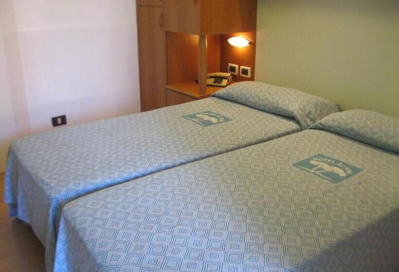 스탠다드 싱글 룸, Ai Pini