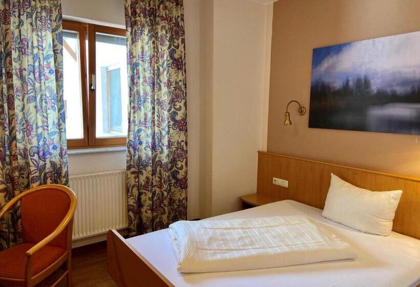 اتاق استاندارد یک نفره, Bett & Frühstück