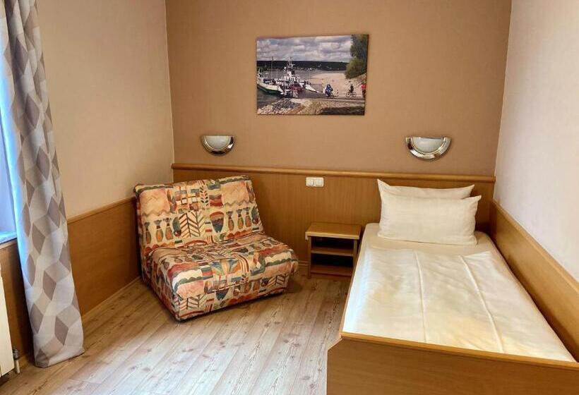 اتاق استاندارد یک نفره, Bett & Frühstück