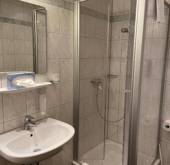 اتاق راحتی یک تخته, Bett & Frühstück